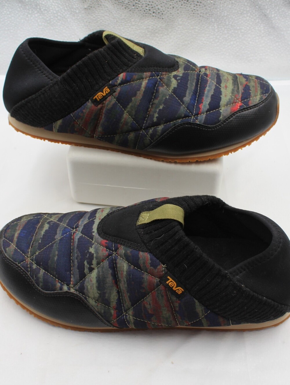 Teva ReEmber Moc Men Sz 11 Slip On Camp Slipper Shoe Sorbet Olive Branch Tie Dye